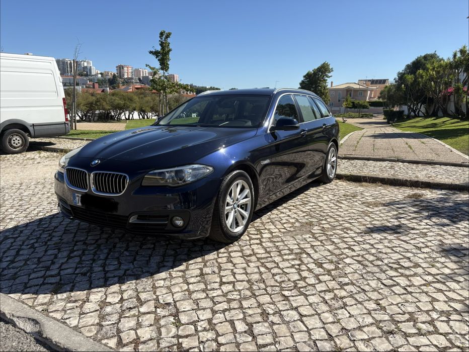 BMW F11 520d com teto de abrir