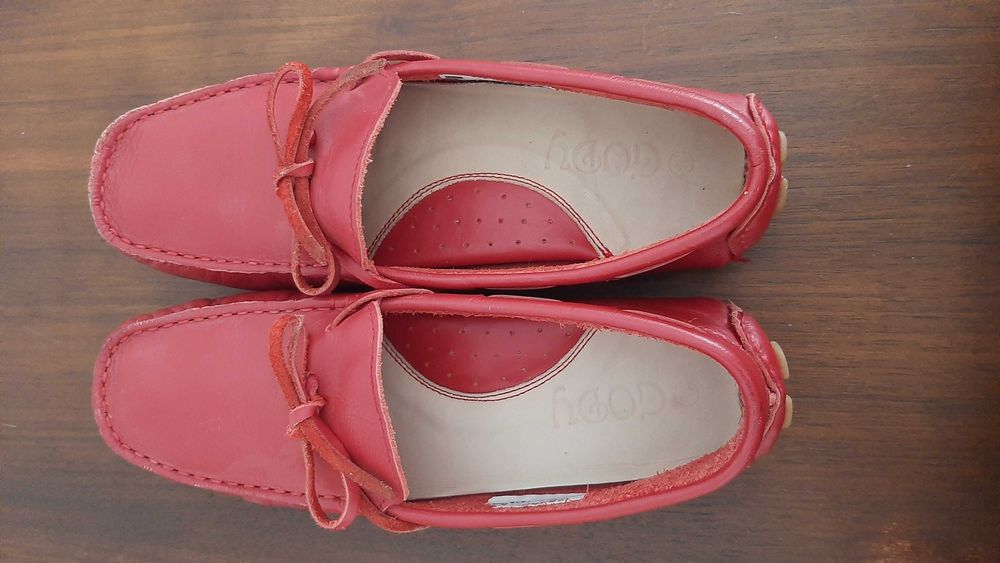 Mocassins, em pele, encarnados/vermelhos n.º 35, c/o novos