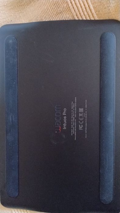 Wacom Intuos Pro S PTH-460 .