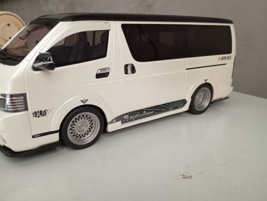 Miniaturas de carros 1.18