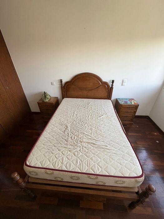Colchao + Cama com cabeceira
