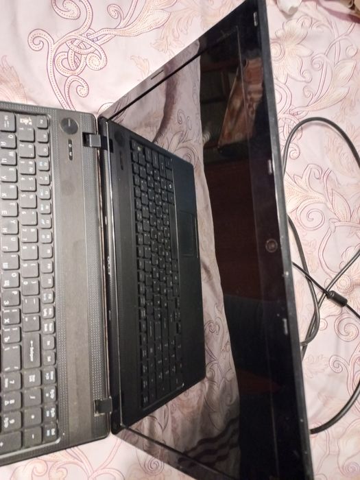 Ноутбук Acer Aspire 5742G / Intel Core i5 / 8GB / SSD 120GB+500GB