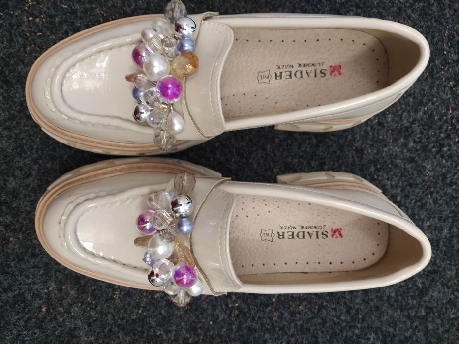 Mokasyny damskie lakierowane 38 Nowe