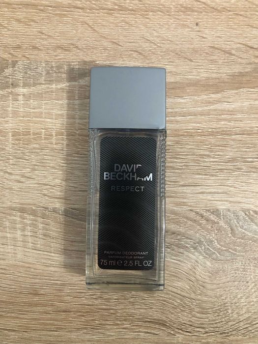 David Beckham Rescpect szklany dezodorant 75ml