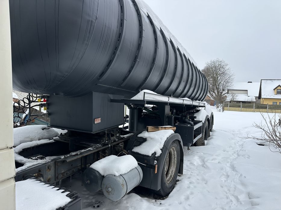 Продаю сцепку ДАФ XF95 та напівпричіп АЦ22 переобладнана на асенізатор