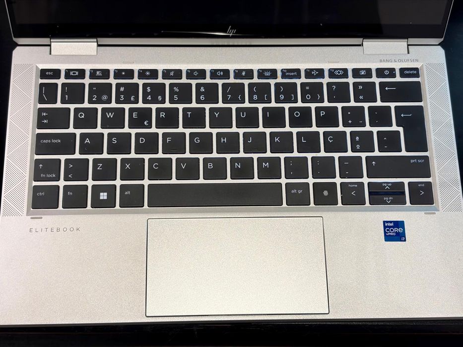 Portátil HP EliteBook x360 1030 G8 (i7, 16GB, 512GB) + Caneta Tátil