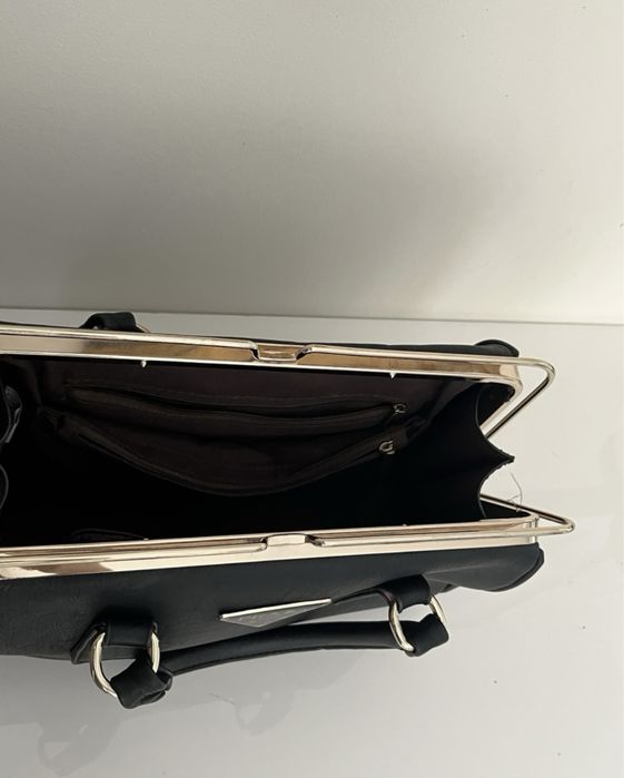 PRADA inspirowana Czarna torebka damska ze zlotymi elementami