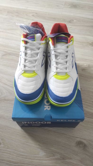 Sapatilhas futsal kelme Precision 43