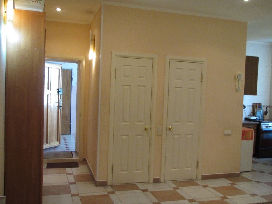 Продаж 2 кімнатної Басейна 7, біля Хрещатика. Елітний, клубний дім.