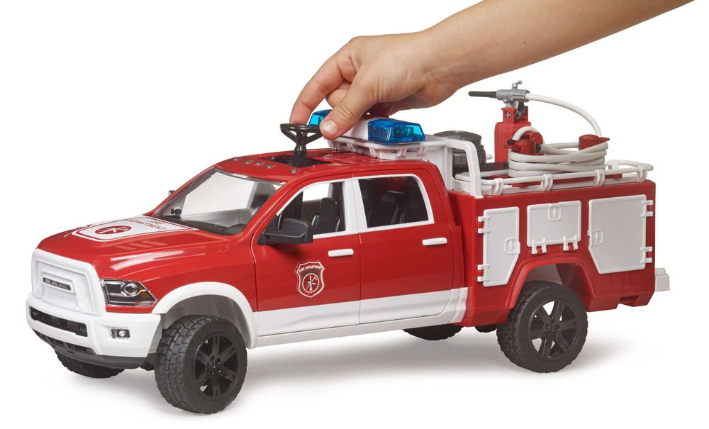Пожежний джип Dodge RAM 2500 від Bruder (Брудер) 02544