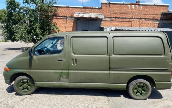 TOYOTA HIACE - 4x4 - LONG - 2,5 - D4D