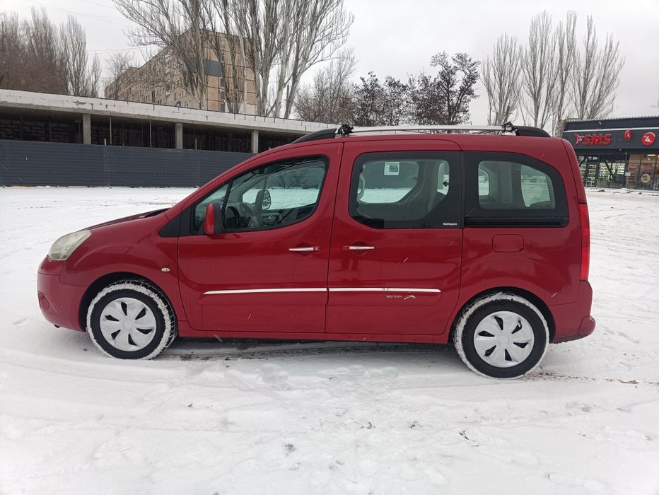 Citroen Berlingo 2011 год 1.7 Турбо Дизель!!