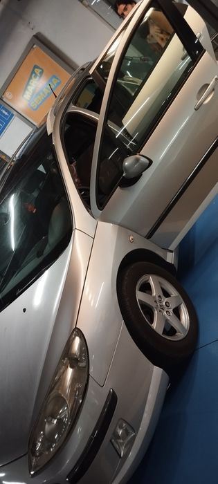 Peugeot 407sw 1.6Hdi