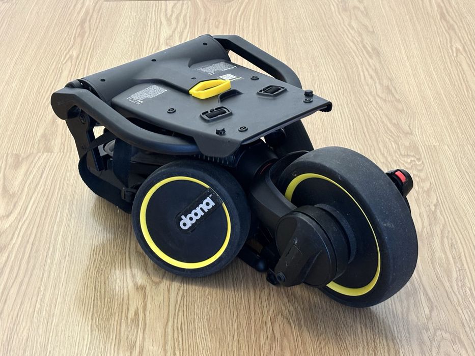 Triciclo Dobrável Doona Liki Trike S1 - Cinza