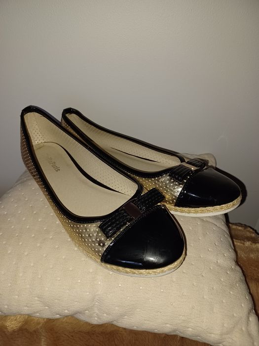 Baleriny czarno-złote