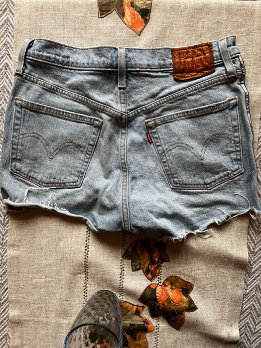 Oryginalne spodenki Levis 501 W27 bardzo dobry stan