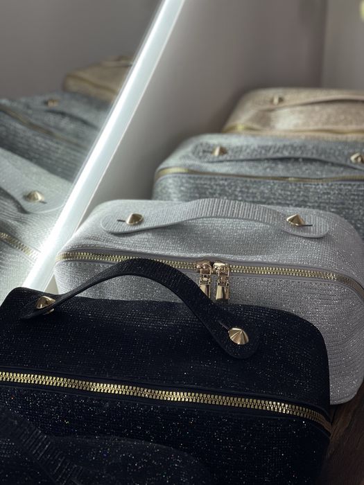 Косметичка блискуча