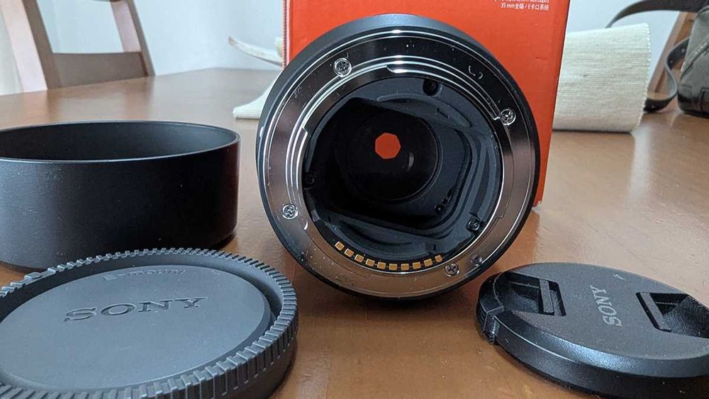 Objetivas Sony E - FE 50mm F1.8 (SEL50F18F)