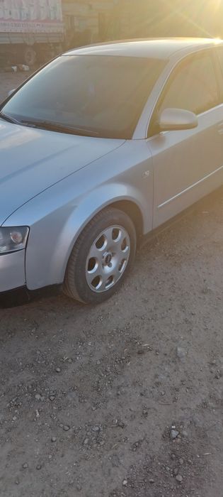 Продам Ауді А4 В6 2.5 тді.
