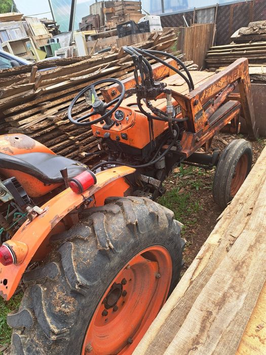 Trator kubota 25 cv pá frontal
