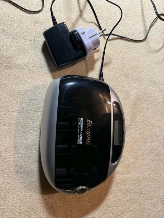 uniwersalna ładowarka do akumulatorów Energizer