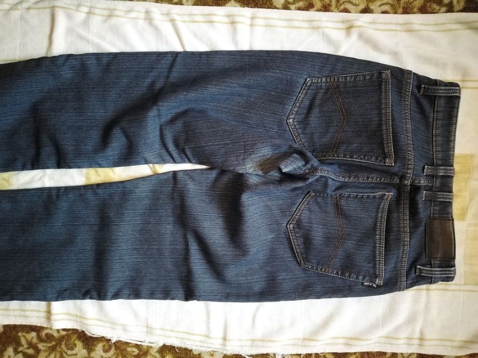 Продам мужские джинсы б.у. теплые на флизе,и летние размер 48