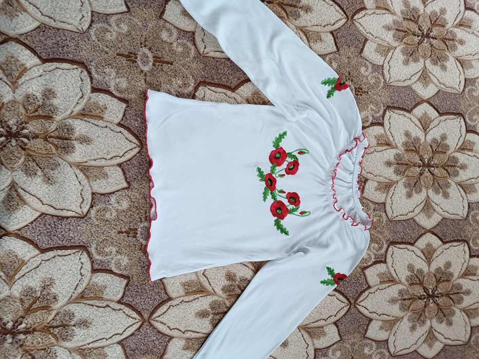 Вишита кофтинка, сорочка вишита