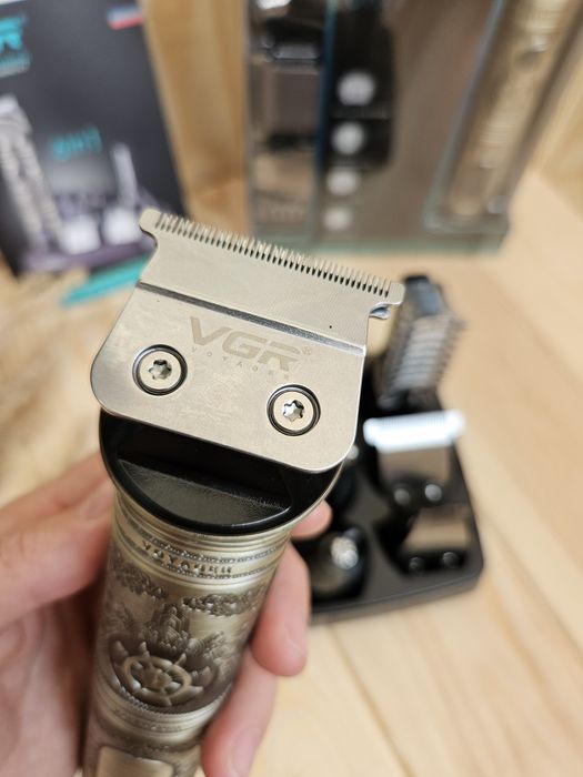 Професійний набір Vgr 106 тример машинка бритва стрижка металевий