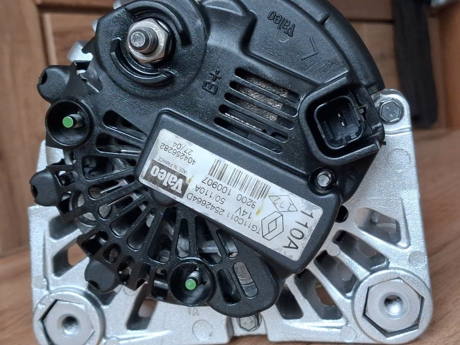 Alternator Valeo 110A Megane II 1.4 1.5 1.6 Scenic 2 Dacia Duster HS