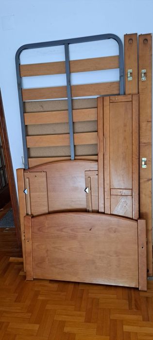 Cama  de solteiro