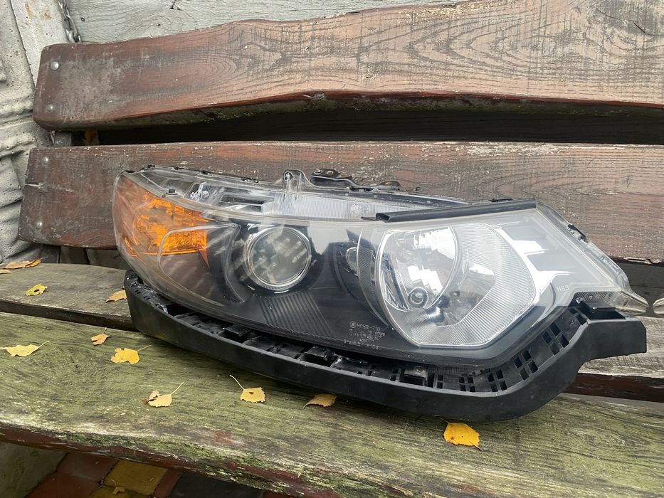 Lampa prawa Honda Accord VIII H1