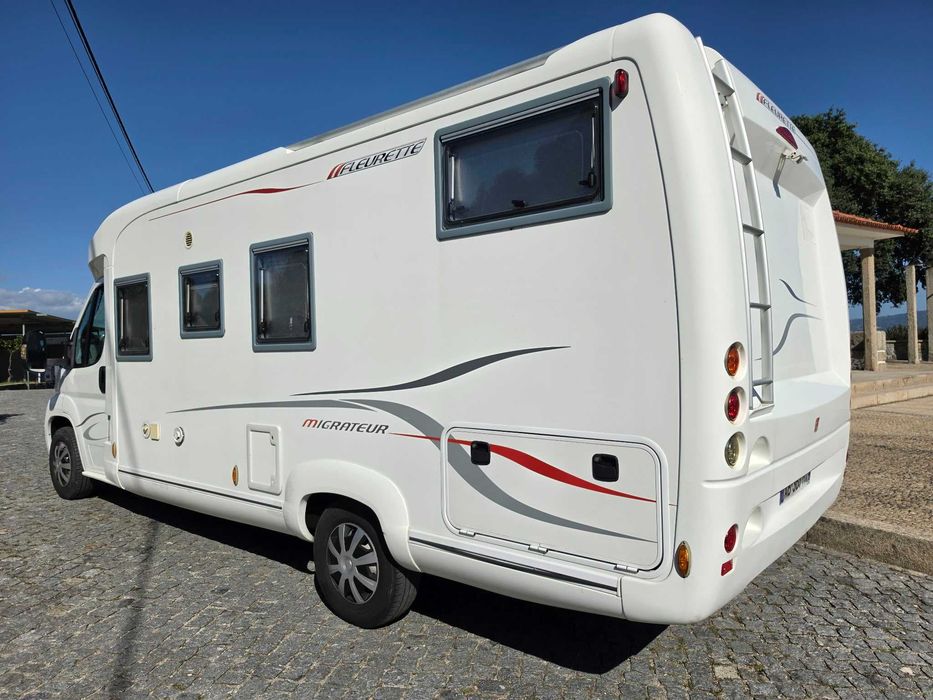 Fleurette Migrateur 70 LBM 2.2 130cv | Cama Fixa | Painel Solar | 2009