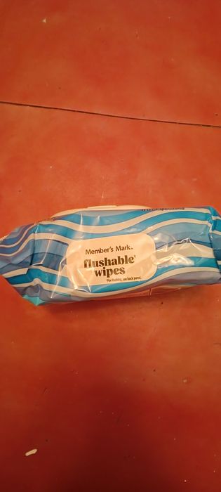 Продам влажные салфетки Мемберс Марк. Большой размер