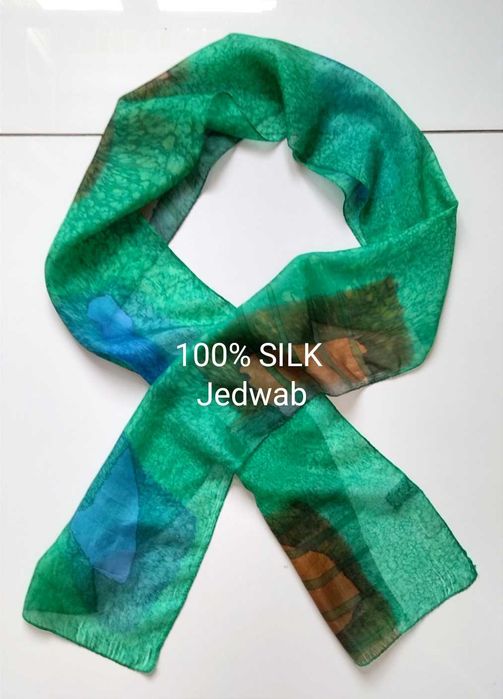 Szalik w odcieniach zieleni 100% Jedwab