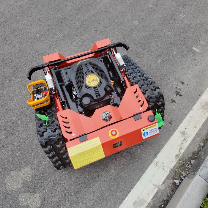 Kosiarka spalinowa EisenTech napęd  szer. koszenia 55 cm na pilota