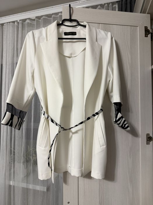 Піджак подовжений костюм