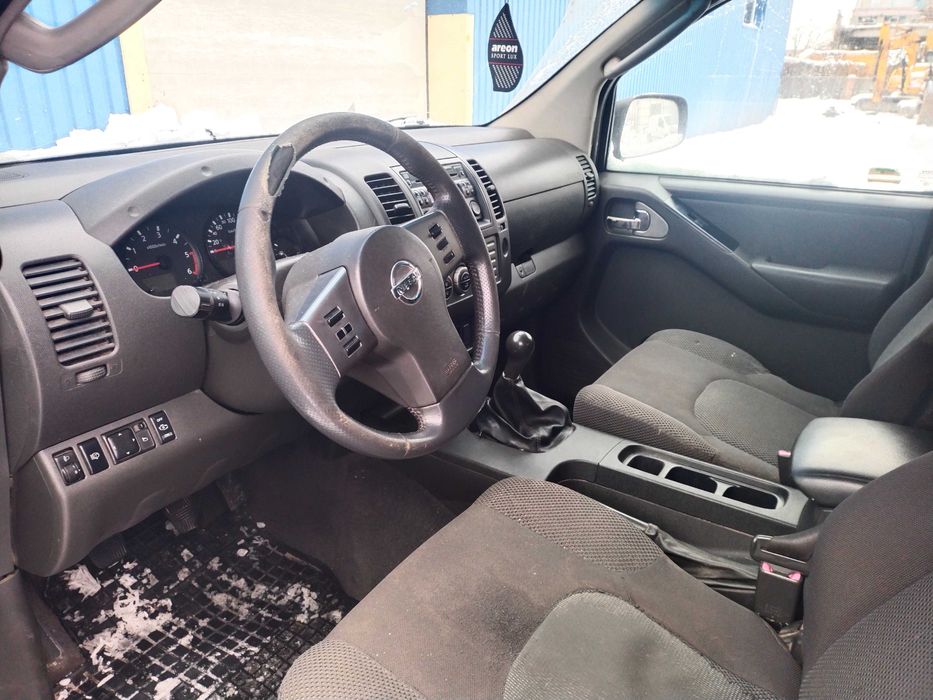 Nissan navara 4*4