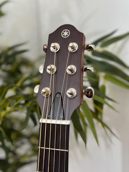 Yamaha silent SLG200s