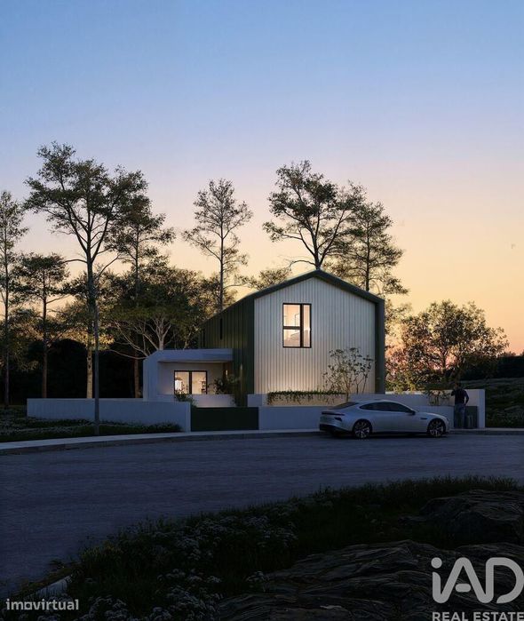 Casa / Villa T4 em Santa Maria, São Pedro e Sobral da Lagoa de 152,00