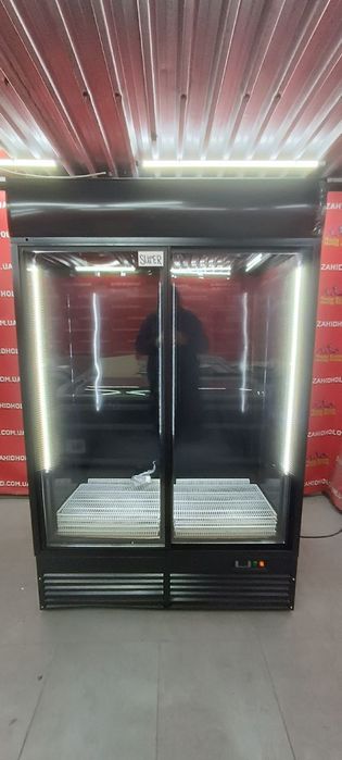 Холодильна вітрина. Холодильник для магазину Шафа холодильна