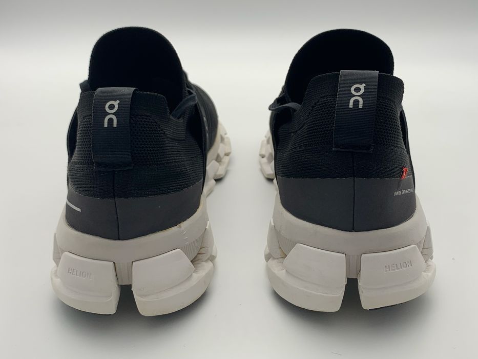 On Cloud Running Swiss Engineering_Cloudswift 3_Sneakersy Adidasy Running Bieganie Meskie Buty_46