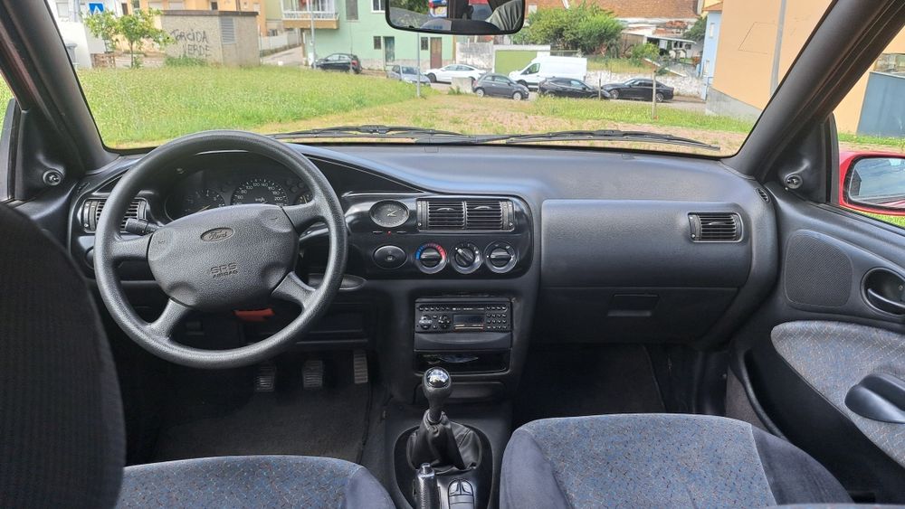 Ford Escort 1.3 Impecável