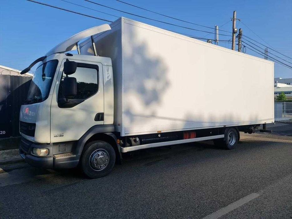 Camião DAF LF 45.180 Caixa Fechada