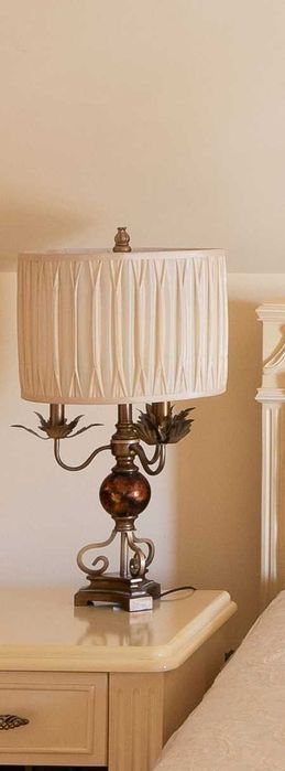 lampy stojace 2 sztuki ,renomowanej firmy Jabglss lighting