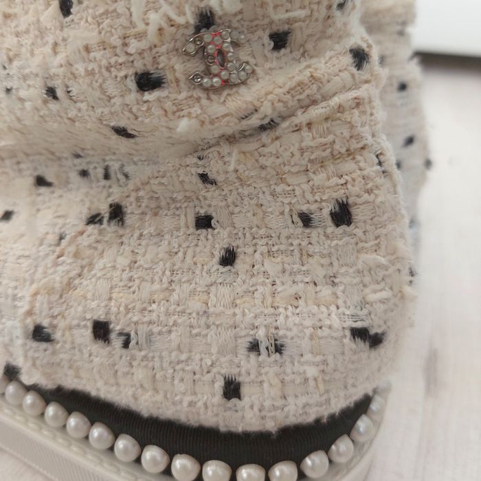 Chanel trampki tweed pearls 39