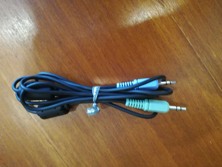 Extensões scart, rca, vga, cabos alimentação, repartidor TV, adaptador