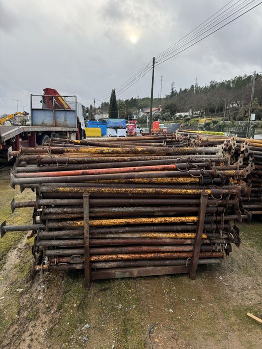 Prumos/escoras usadas