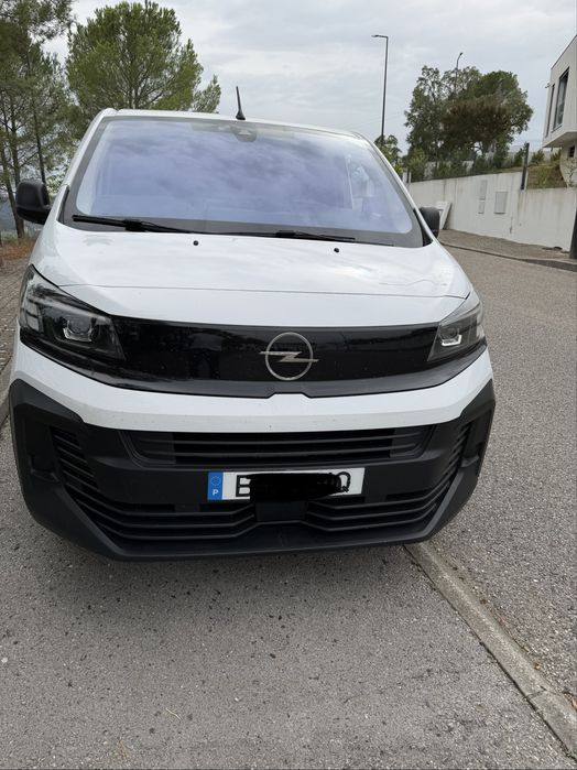 Opel Vivaro 2024 Full Led 1,5Blue Hdi