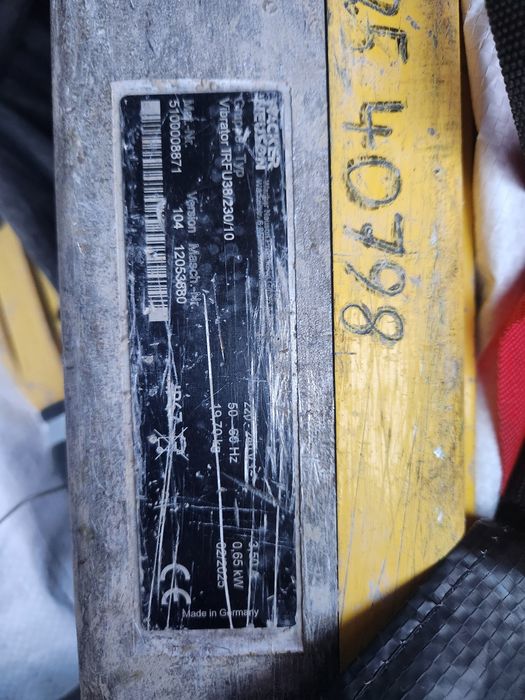 Wibrator wibrator do Betonu