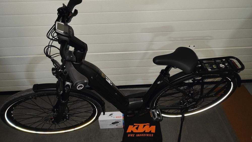 Bicicleta elétrica NOVA KTM Macina Tour P500 LTD